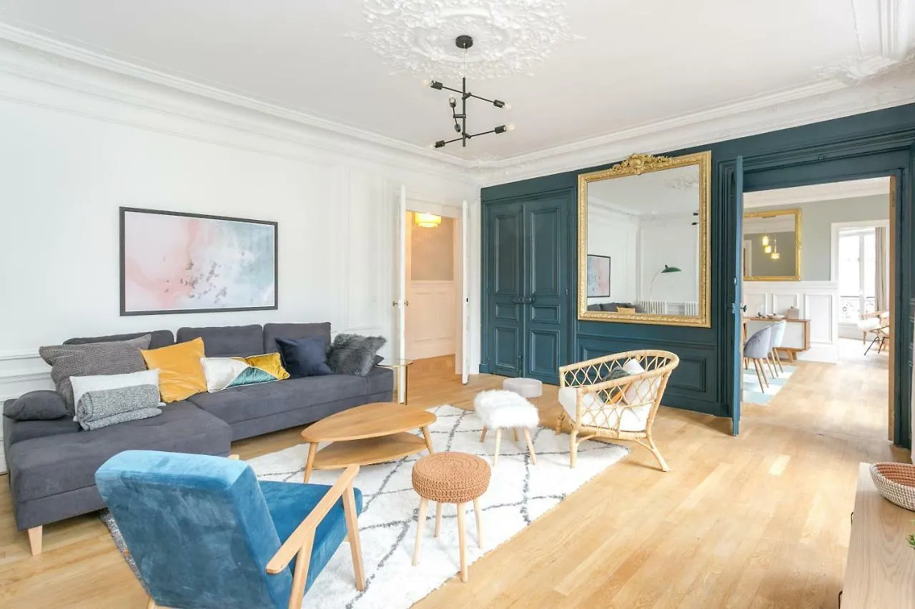 Apartment La Victoire Paris